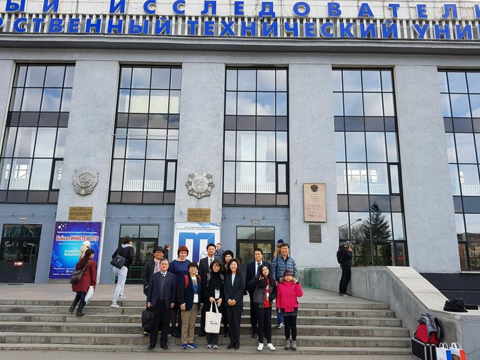 이르쿠츠크국립기술대학교 배경 한국기업 단체사진 - (주)유라스텍